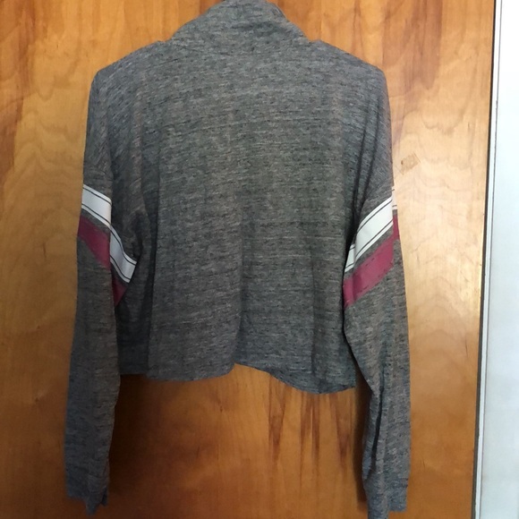 PINK cropped sweatshirt - Picture 3 of 3